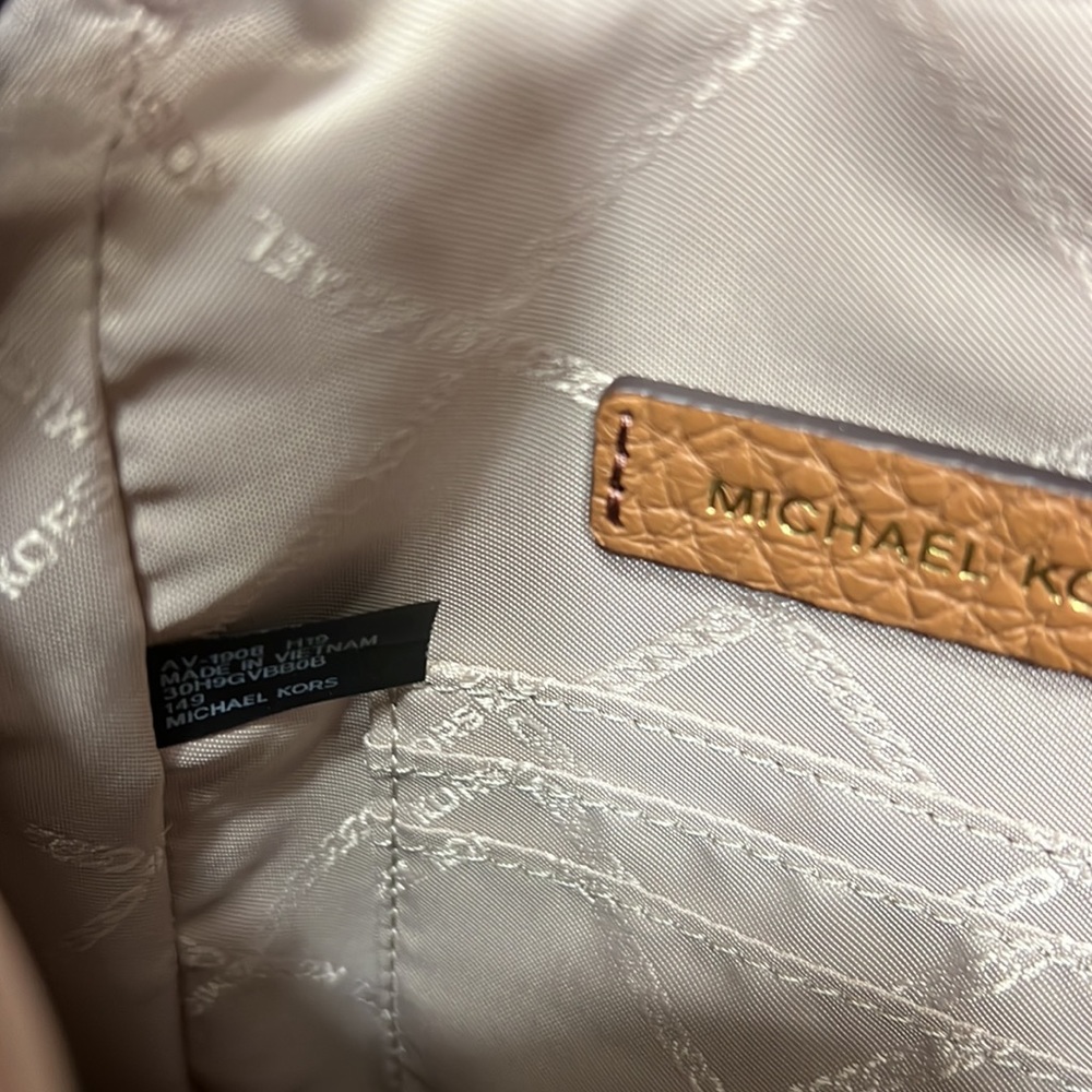 Michael Kors - Picture 4 of 6